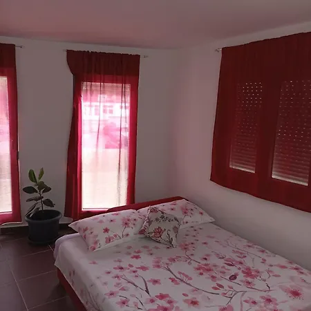 By Verudela Apartment Pula